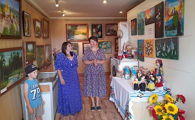 В Германовке открылась выставка работ работницы местного музея