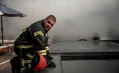 Рятувальники ліквідували пожежу в заміському комплексі у Козині