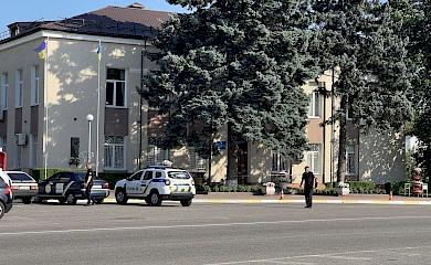 В Обухове "минировали" местную мэрию: сотрудники эвакуированы - подозрительные лица замечены (видео)