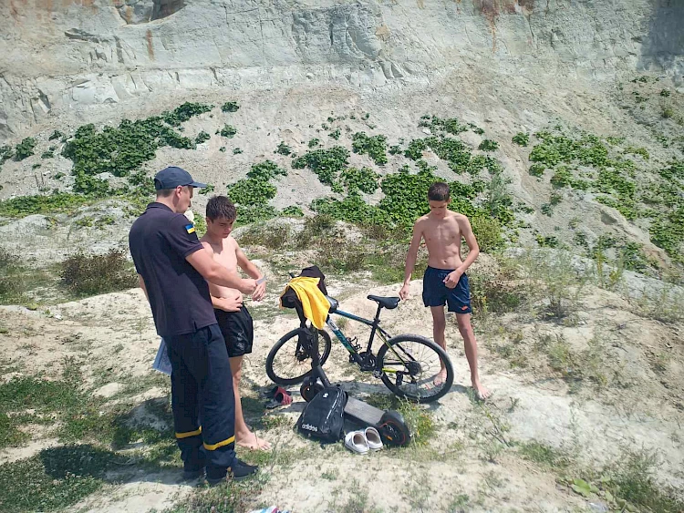 Спасатели посетили самое красивое и самое опасное место Обухова