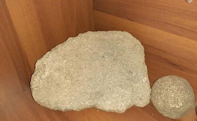 В музее на Обуховщине экспонируют древнюю зернотерку: вероятную, трипольскую