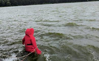 Для того, щоб дістати потопельника, на Обухівщині задіяли водолазів