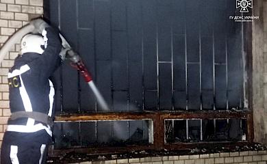На вихідних у Ржищеві горів магазин: причина загоряння &ndash; встановлюється