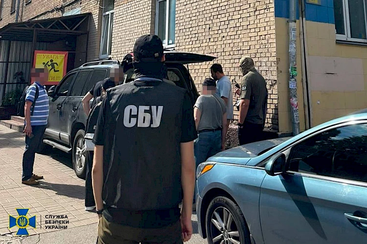 ДБР проводить обшуки у нардепа, котрий підробив документи: ймовірно, це Дубінський