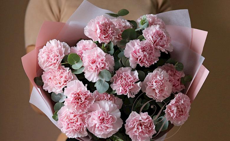 Поради від Flowers.ua: як обрати та доглядати за букетом квітів