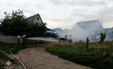 У Ржищеві горіло авто: причина загоряння &ndash; встановлюється