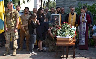 Українська громада попрощалася із загиблим бійцем рядками із його вірша