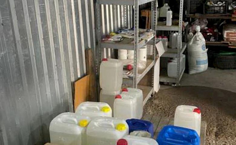Завозили великі партії наркотиків з-за кордону: СБУ затримала лідерів угруповання на Київщині (фото)