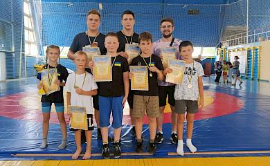 Юні обухівські борці повернулися зі "сріблом" з Кагарлика