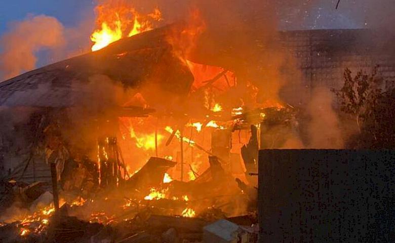 В результате ночной российской атаки пострадали по меньшей мере три человека (фото)