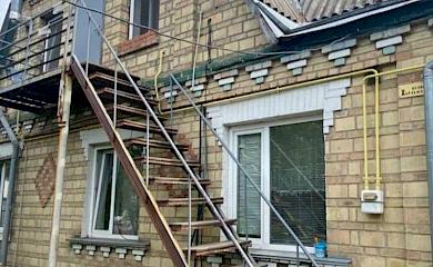 На Фастівщині дворічна дитина випала з вікна
