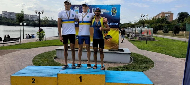 Спортсмен з Обухова взяв 1 місце а в байдарці-одиночці на Чемпіонаті України