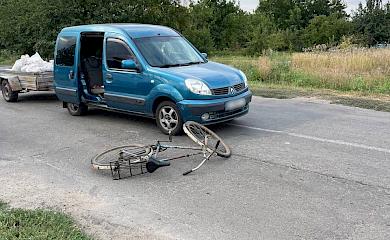 На Обуховщине автомобиль "Renault" совершил наезд на велосипедиста