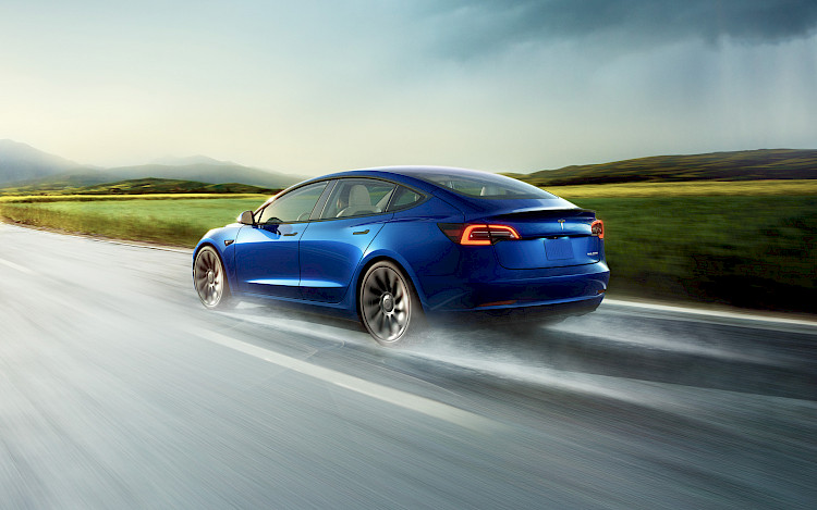 Стало известно, когда выйдет новая Tesla Model 3 &mdash; компания раскрыла несколько секретов