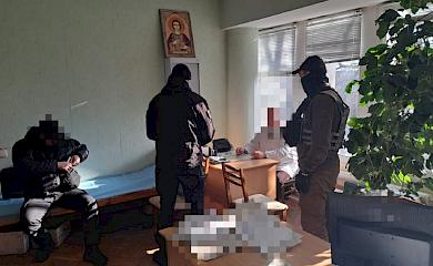 Оформлювали довічну інвалідність: лікарів МСЕК та їх спільника судитимуть на Київщині (фото)