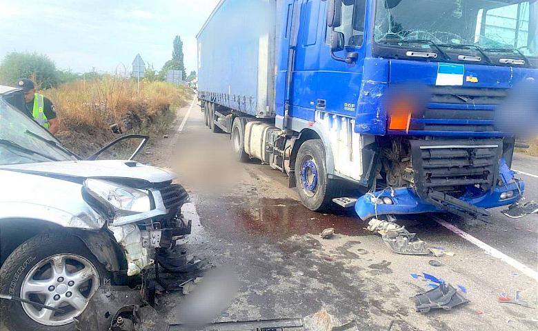 Масштабна ДТП на Бориспільщині: внаслідок зіткнення 4 автівок загинула людина (фото)
