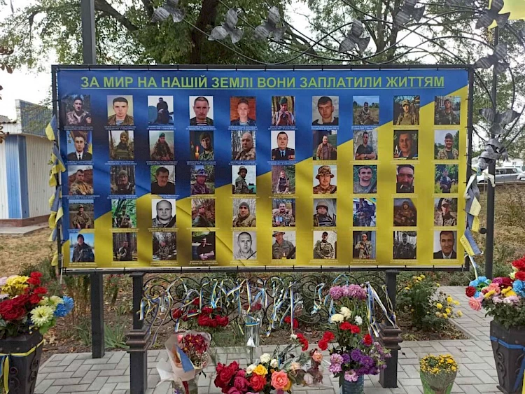Богуславська громада обурилася банером у пам'ять про загиблих героїв