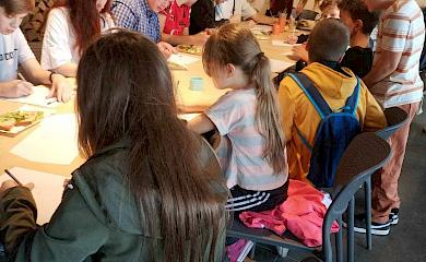 Ученики Деревянской гимназии изготовили печенье для защитников