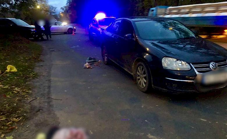 В Броварах пенсионерка попала под колеса авто: она шла в неустановленном месте (фото)