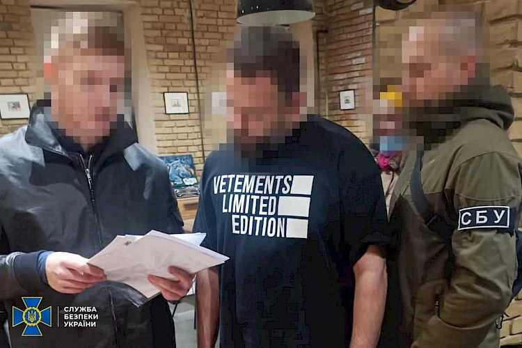 СБУ и ГБР подозревают обуховского депутата в организации схемы для уклонистов