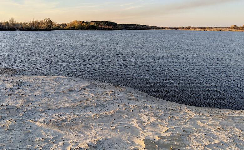 Піщані дюни біля Обухова - чудова локація для релаксу і фотосесії