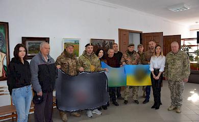 Подарок от воинов: мироновский музей пополнился важными экспонатами