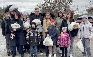 С заботой о пожилых людях: школьники Обуховской громады посетили односельчан, которым более 80 лет