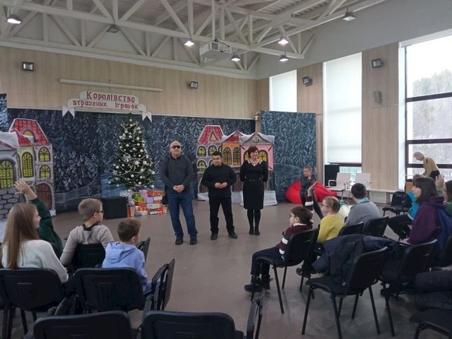 Обуховские детишки поиграли в дартс на турнире, посвященном людям с инвалидностью