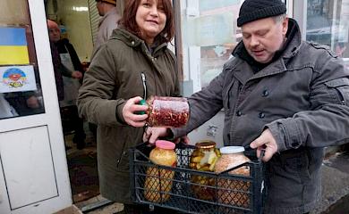 Жители Обуховской громады собрали овощи на "Борщ для ВСУ"