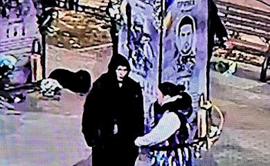 В Обухове воруют цветы с Аллеи Памяти Героев: горожане разыскивают вандала (видео)