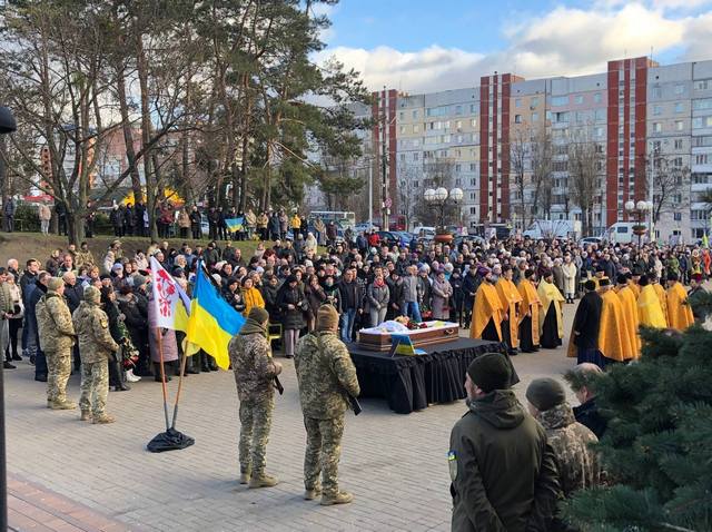 В останній день року Обухів попрощався з мужнім воїном