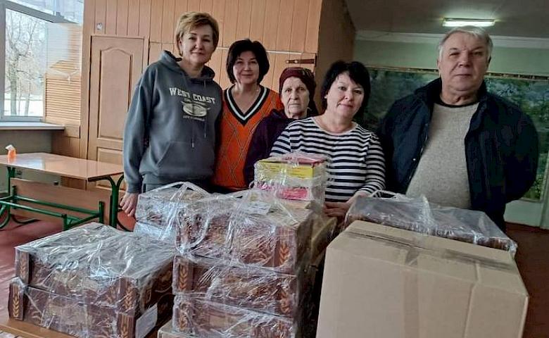 Васильковские педагоги готовятся к учебному процессу и пекут пирожки для ВСУ
