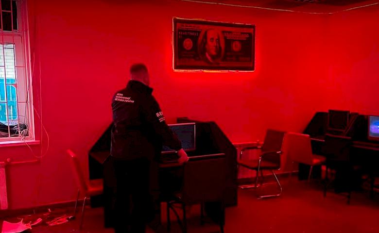 Правоохранители прекратили деятельность 7 игорных заведений в Обухове и Белой Церкви