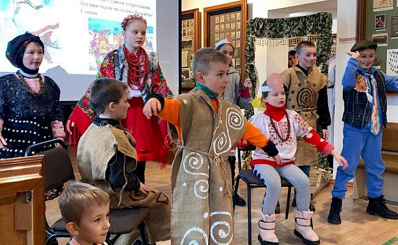 У Ржищівському музеї відбули перформанс «Коляда» і запрошують на день музейного селфі