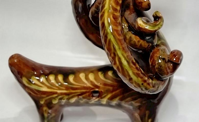 У Васильківському музеї показали унікальний виріб відомих керамістів