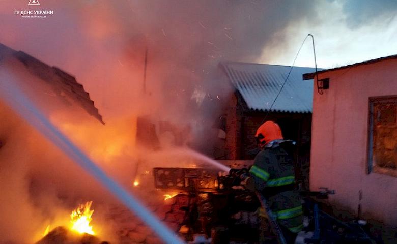 Двое погибших, один травмирован из-за пожара на Киевщине