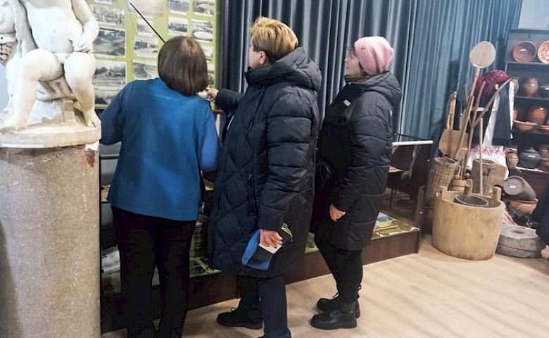 Виставку автентичного одягу українок представили в музеї на Обухівщині