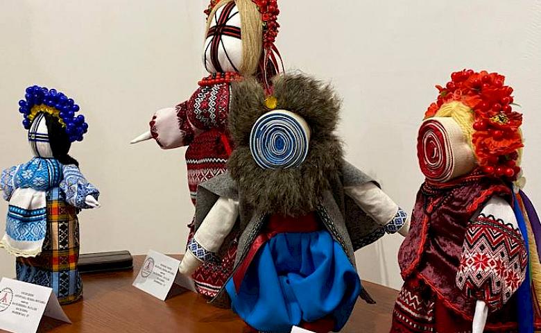 У Ржищівському музеї відкрили виставку місцевої майстрині