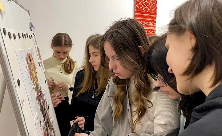 У Ржищівському музеї відкрили виставку місцевої майстрині