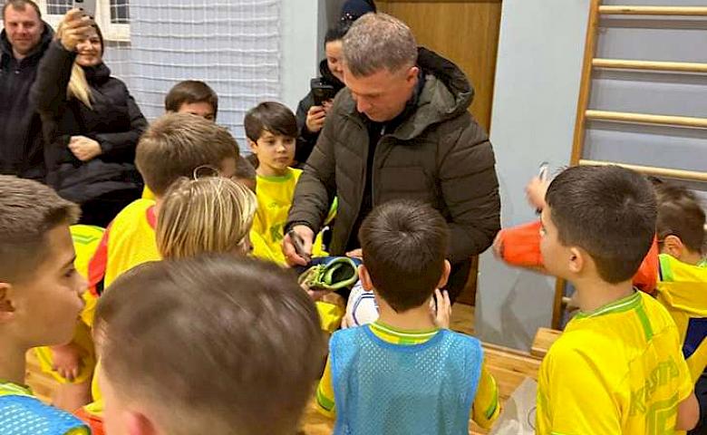Відомий футболіст Сергій Ребров завітав на тренування юних спортсменів Обухівщини