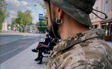 В Киевском ботсаду вандалы уничтожили дерево-память погибшего бойца