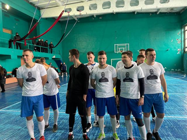Победители Кубка Обухова по мини-футболу почтили память павшего земляка-спортсмена