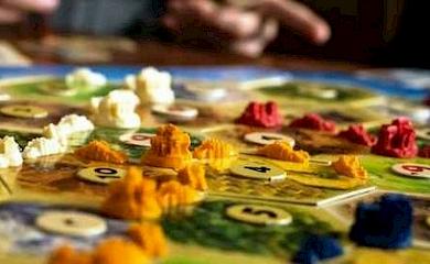 Обуховских подростков приглашают на марафон настольных игр