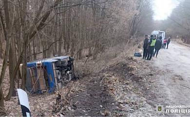 ДТП На Обухівщині: автобус з людьми злетів у кювет