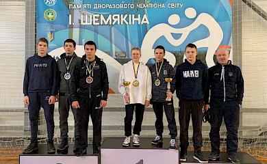 Обуховские борцы достойно выступили на чемпионате в Полтаве