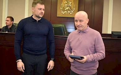 Тренера-викладача з Обухівщини нагородили нагрудним знаком