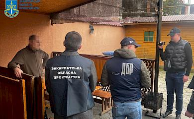Участника боевых действий обвиняют в вымогательстве денег