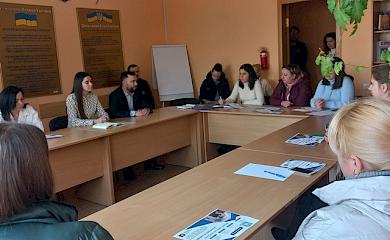 Обуховская служба занятости ищет консультантов в правительственный Call-центр