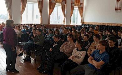 Школьникам Обуховской громады рассказали о проблеме домашнего насилия