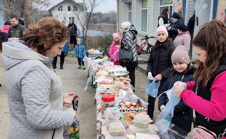 Обуховские школьники проводили ярмарки к празднику Масленицы: собирали на дроны